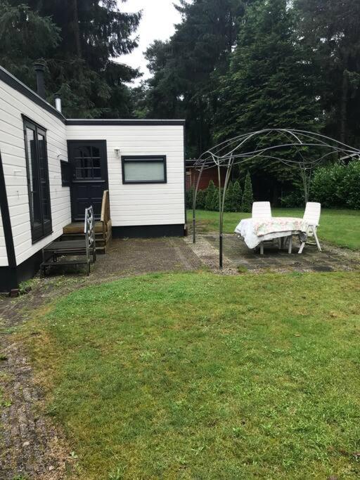 Sfeervol Chalet In Drenthe Bij Het Dwingelderveld Villa Spier Esterno foto